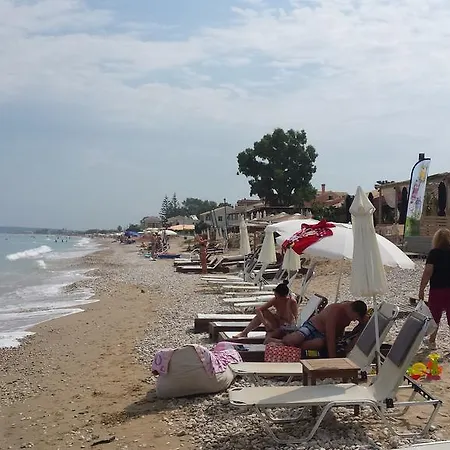 Filia Παραλία Αλμυρού