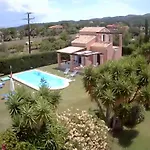 Case de vacanță Filia Almiros Beach